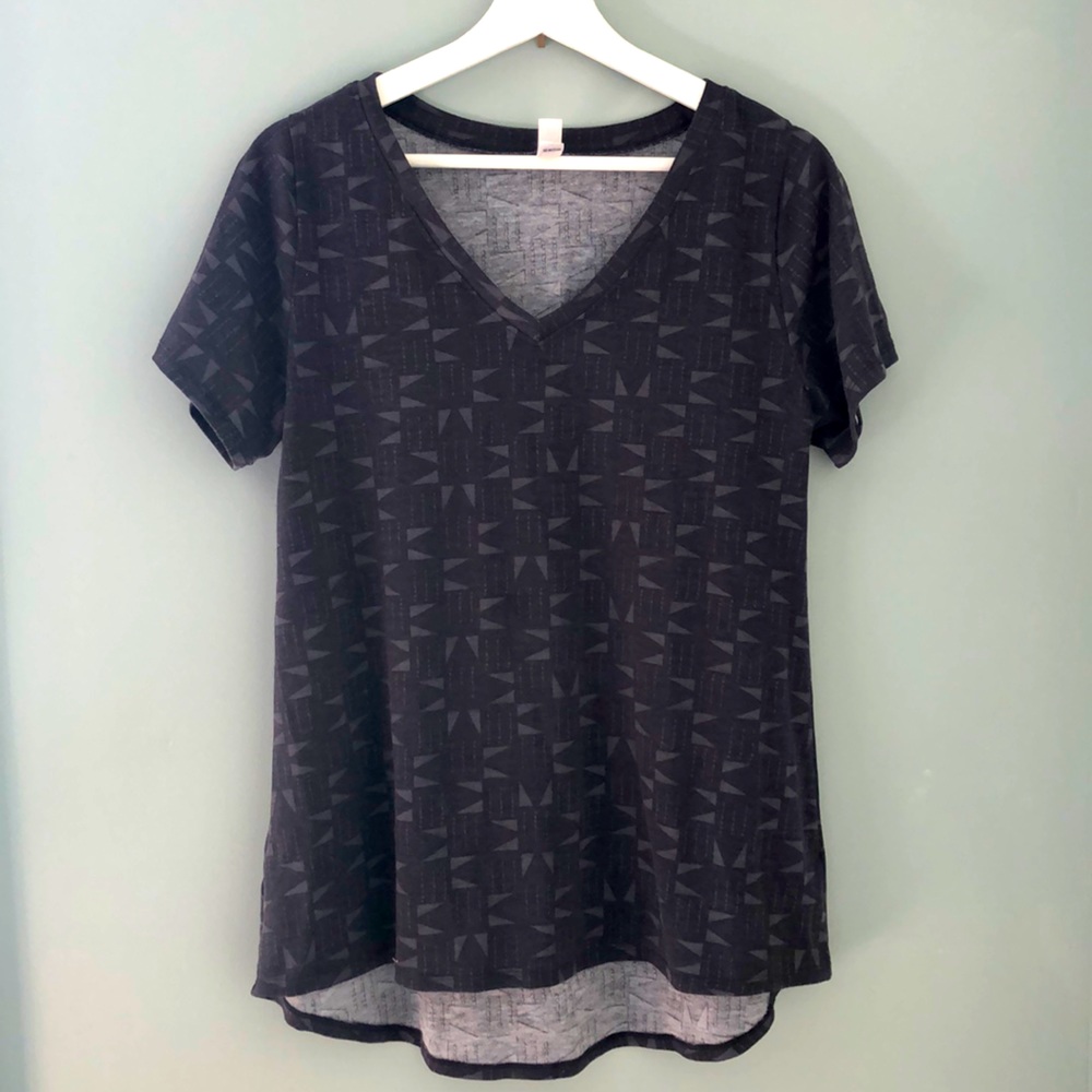 LuLaRoe Christy tee size S